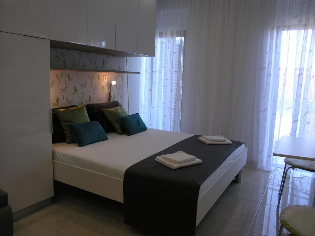 Apartments Dobrila Podgora Bagian luar foto