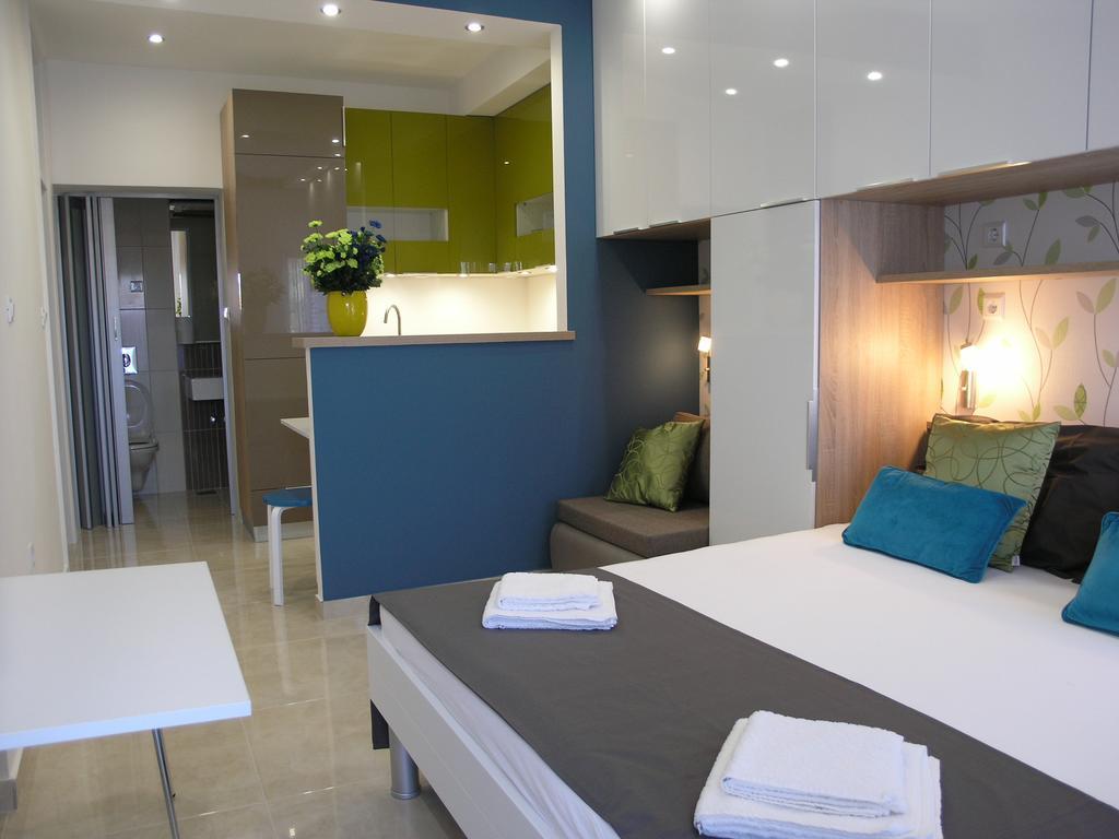 Apartments Dobrila Podgora Bagian luar foto