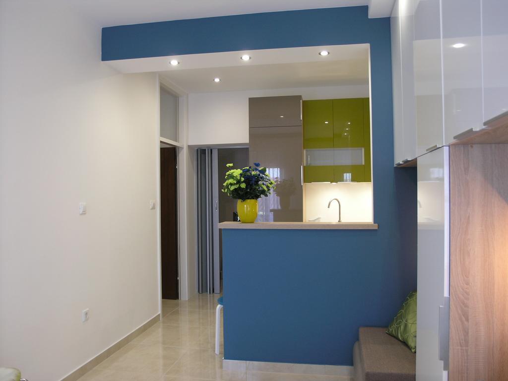 Apartments Dobrila Podgora Bagian luar foto