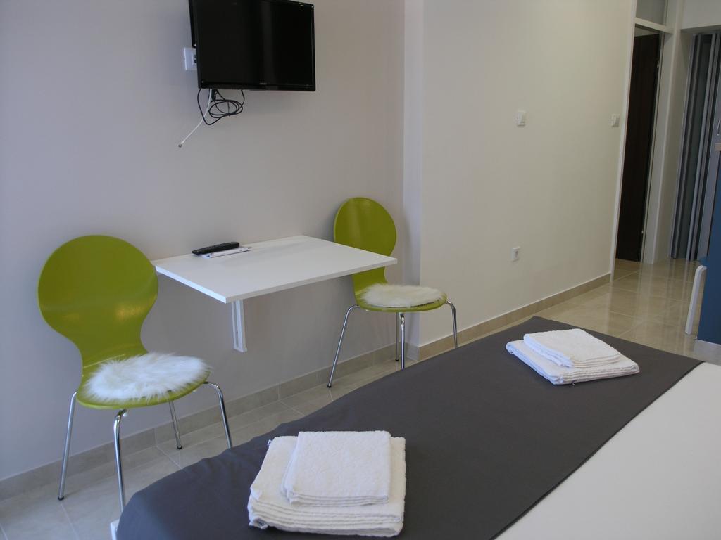 Apartments Dobrila Podgora Bagian luar foto
