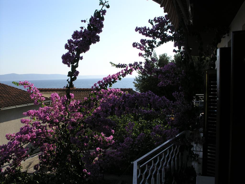 Apartments Dobrila Podgora Bagian luar foto
